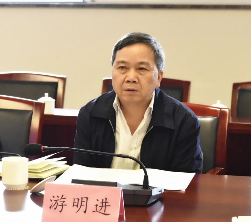 省国资委党委委员副主任游明进率队到盘江煤电集团调研