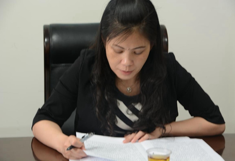 吴静为纪检和工会党员干部专题教育党课